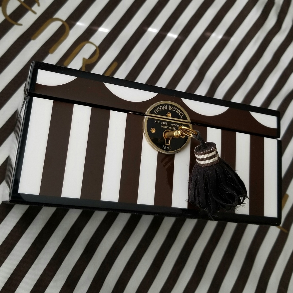 ❗Henri Bendel Lacquer Polka Dot and Stripe Brown and White Jewelry Box❗